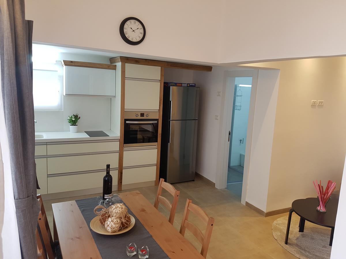 Aparthotel אבני החושן- Avnei Hoshen Naharija Exterior foto
