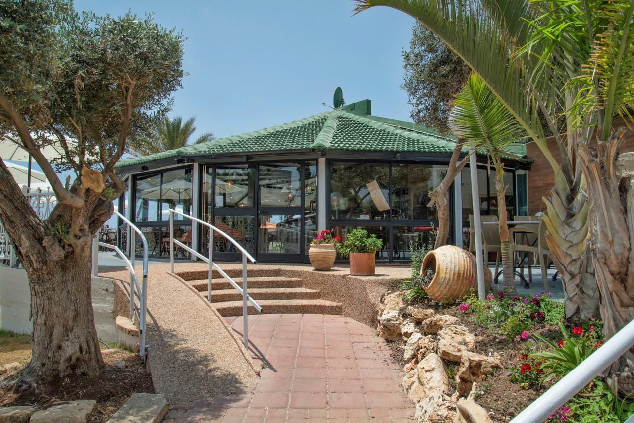 Aparthotel אבני החושן- Avnei Hoshen Naharija Exterior foto